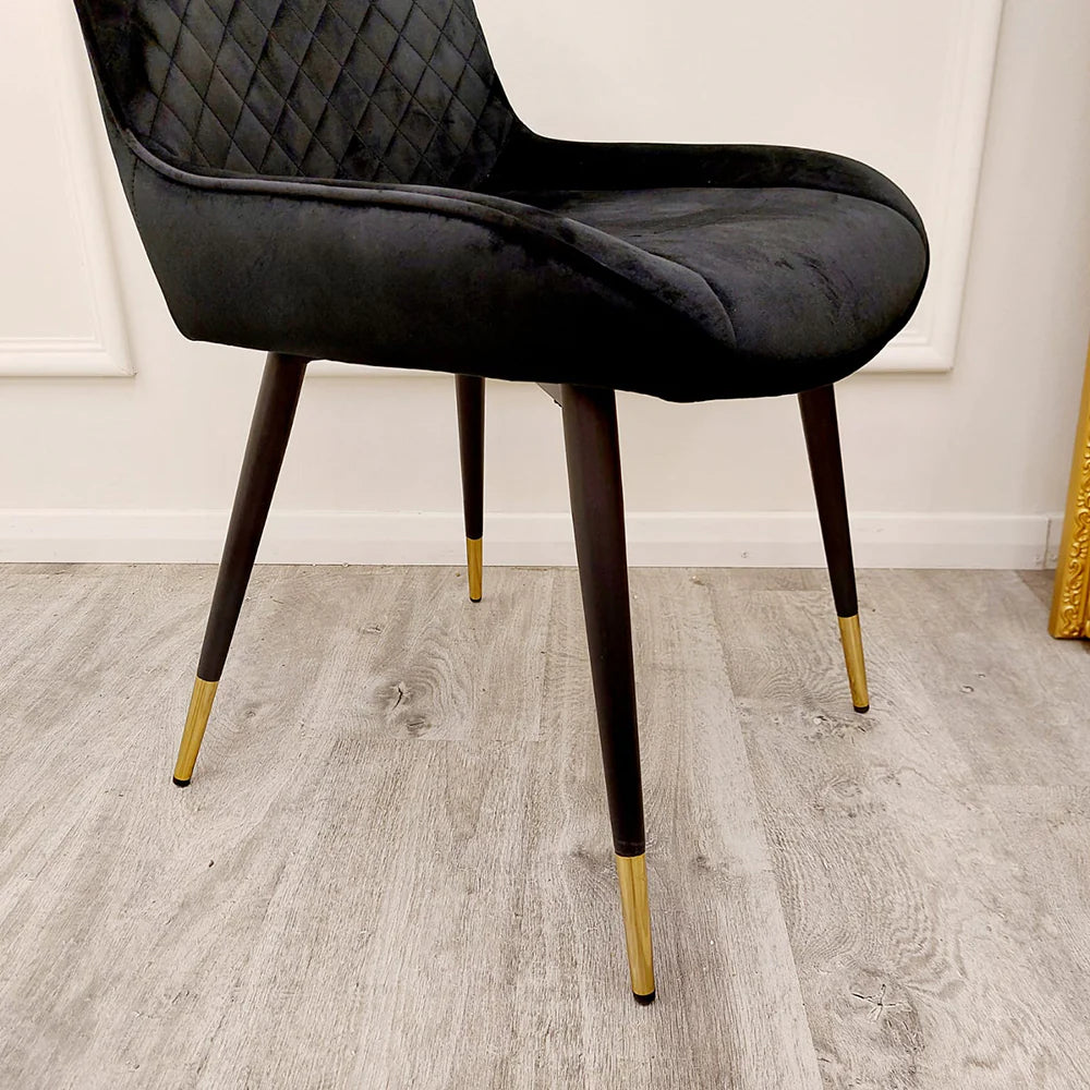 The Zephyr with 4 Black Brielle Chairs