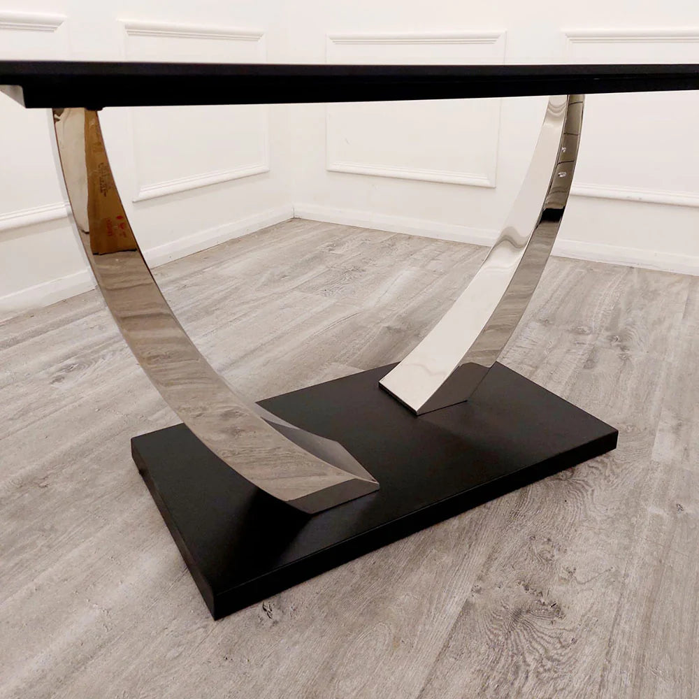 The Zephyr with 4 Nira Chairs (Multiple Colours)