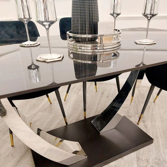 The Zephyr with 4 Black Brielle Chairs
